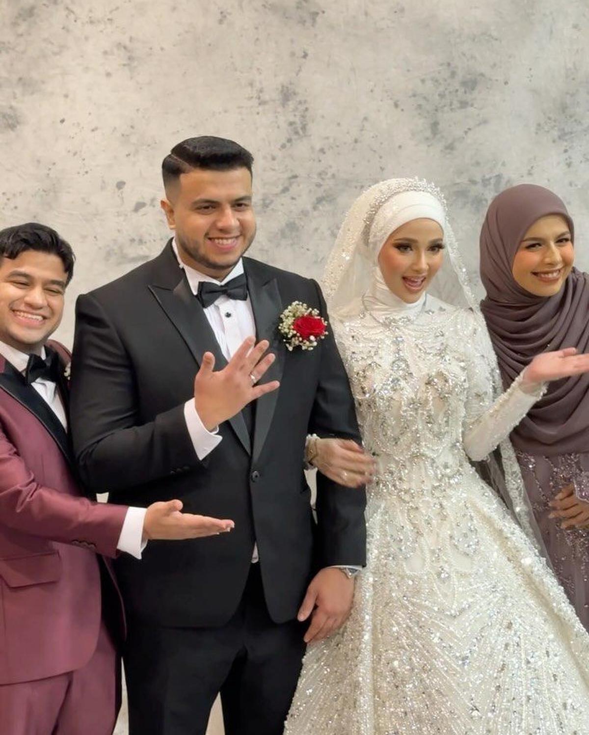 Sah Jadi Suami Istri, Intip Momen Pernikahan Yislam Kakak Fadil Jaidi dan Istrinya