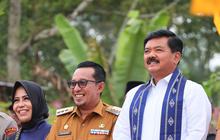 Pertama dalam Sejarah Indonesia, Menteri Hadi Tjahjanto Serahkan Sertifikat HPL Tanah Ulayat di Sumatera Barat