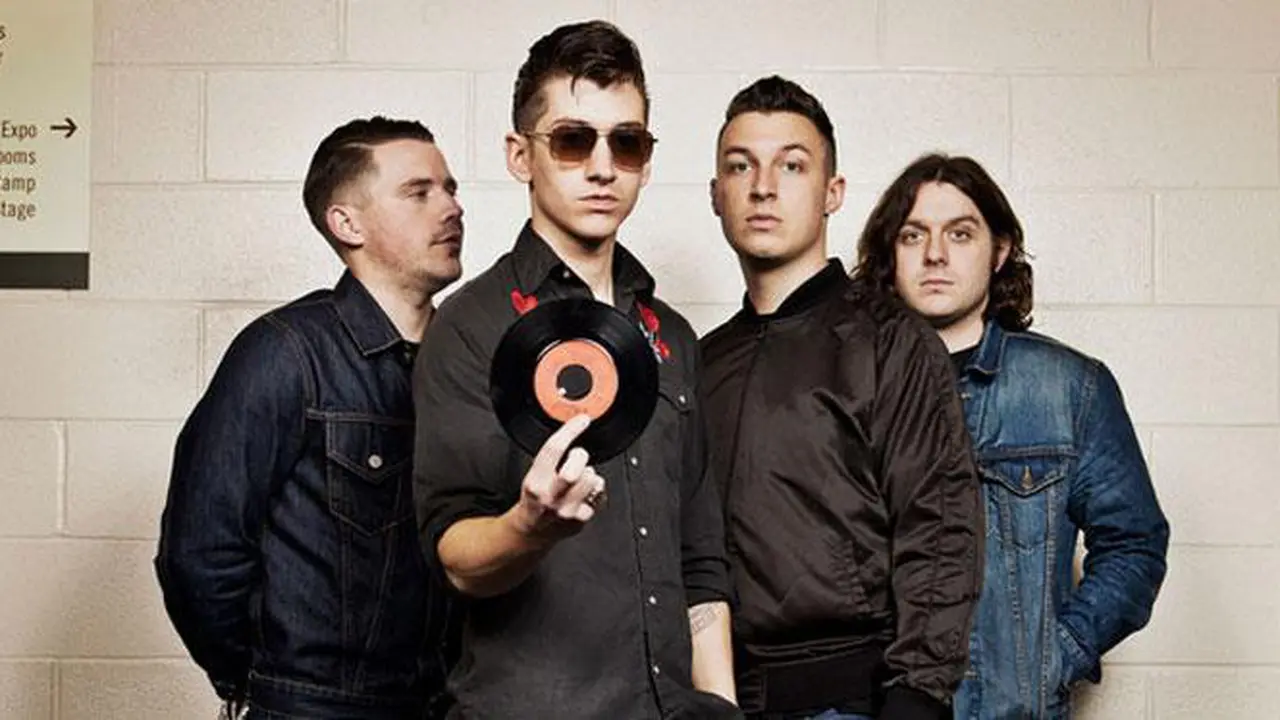 Arctic Monkeys Masih Andalkan Lagu di Album AM