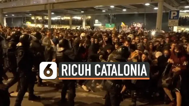 VIDEO: Bentrokan Polisi dan Massa Pro Kemerdekaan Catalonia