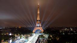 Acara pembukaan Olimpiade Paris diikuti sekitar 6.000 hingga 7.000 atlet akan berlayar menyusuri sungai Seine sepanjang 6 kilometer di kota Paris. (Cheng Min / POOL / AFP)
