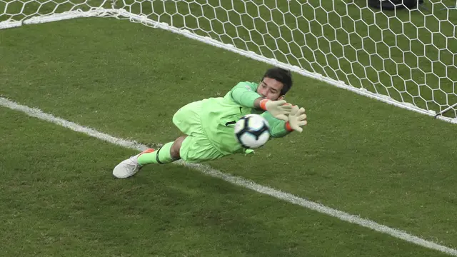 Alisson Becker