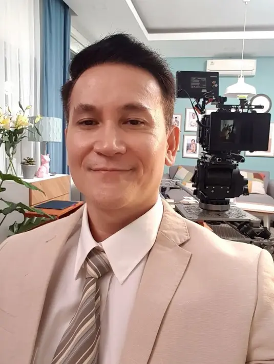 Walaupun saat ini Marcellino Lefrandt sudah memasuki usia 48 tahun, namun dirinya masih nampak awet muda lho. (FOTO: instagram.com/marcelinolefrandt/)