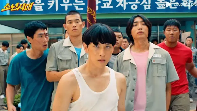 Aktor Im Siwan berperan sebagai anak desa di drakor terbarunya Boyhood. (Dok: YouTube Kdrama Zone)