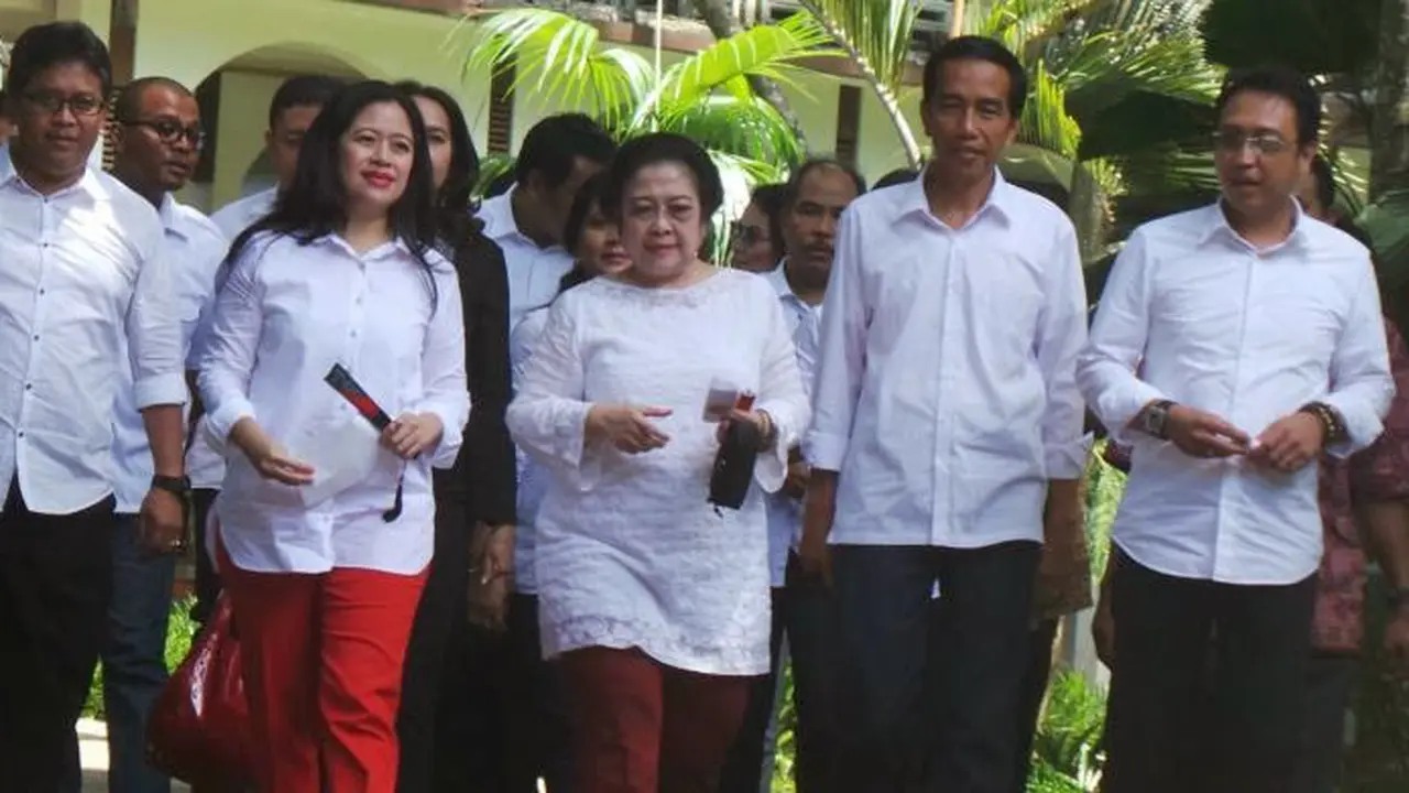 Sambangi Kediaman Paloh, Jokowi Jemput Megawati