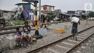 KAI Relokasi Warga Bantaran Rel ke Hunian Layak