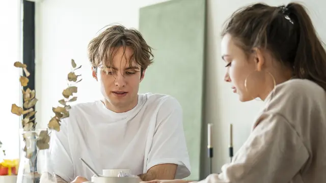 Flirting Style Ala Gen Z vs Millennials, Siapa yang Lebih Jago Bikin Baper? (photo by freepik.com)