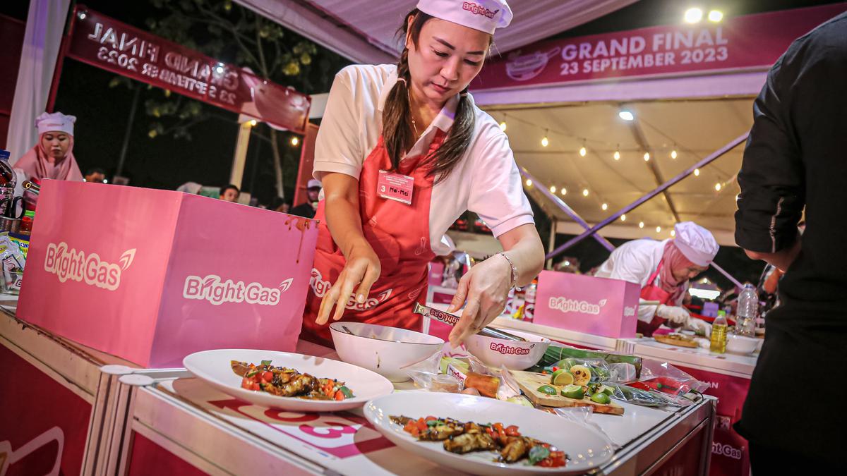 Chef Rumahan Unjuk Kreasi Masakan di Ajang Bright Gas Cooking