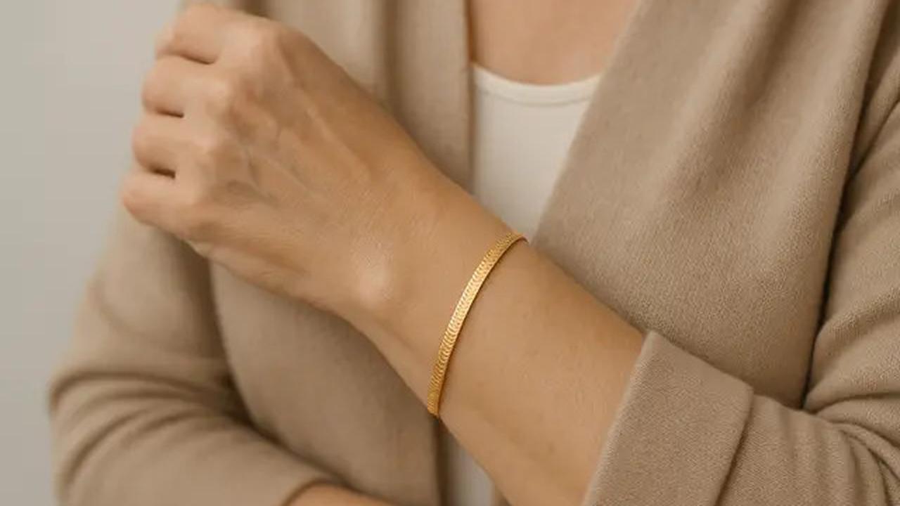 8 Model Gelang Emas Anti Ribet Buat Ibu-ibu 50 Tahunan, Intip Rekomendasinya untuk Tampil Percaya Diri