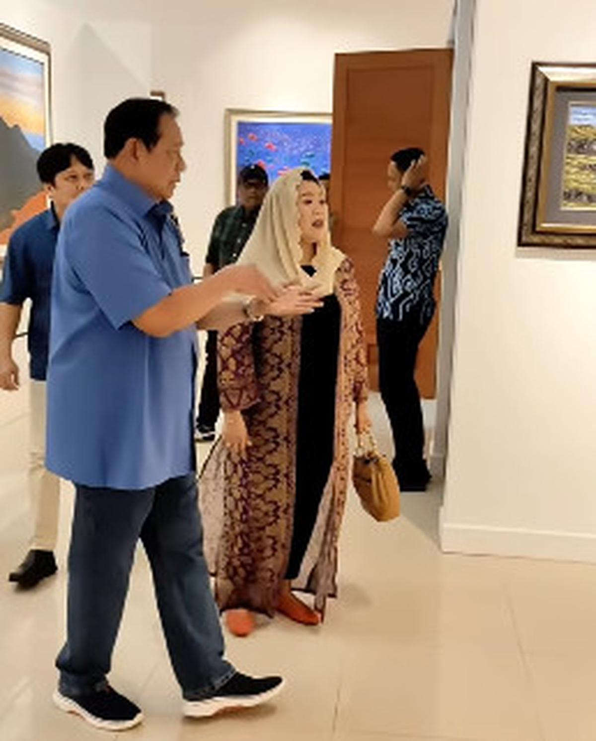 Putri Presiden RI ke-4 Datangi Galleri SBY