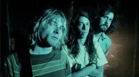 Smells Like Teen Spirit Lyrics: Here's The Story Behind the Iconic Song
