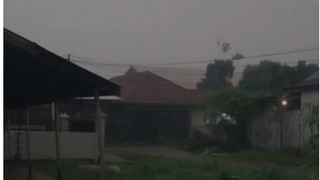 Hujan berintensitas sedang hingga lebat terjadi di sebagian wilayah Palangka Raya pada Selasa (27/10/2026) pagi. (Dok. Istimewa)