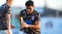 Diplot Sebagai Gelandang Bertahan saat Bersua Prachuap, Asnawi Mangkualam Gagal Bawa Port FC Menang