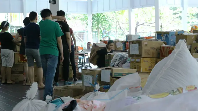 Antusiasnya Anak-Anak Yayasan Hati Suci Siapkan Pasar Murah