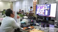 Rapat virtual Danny Pomanto pantau persiapan Satgas Detektor (Liputan6.com/Dok: Pemkot Makassar)