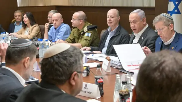 Kabinet Israel menyetujui gencatan senjata Gaza dan kesepakatan pembebasan sandera. (Israeli Government Press Office)