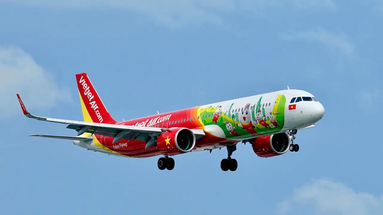 Vietjet Mulai Gunakan Bahan Bakar Penerbangan Berkelanjutan di Rute Internasional, Maskapai Indonesia Kapan?