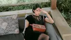 Belum lama ini, nama Aghniny Haque bahkan trending di twitter berkat perannya sebagai Sarah di film terbarunya, Mencuri Raden Saleh. Dalam film ini ia berperan sebagai wanita yang pandai bela diri. (Liputan6.com/IG/@aghninyhaque)