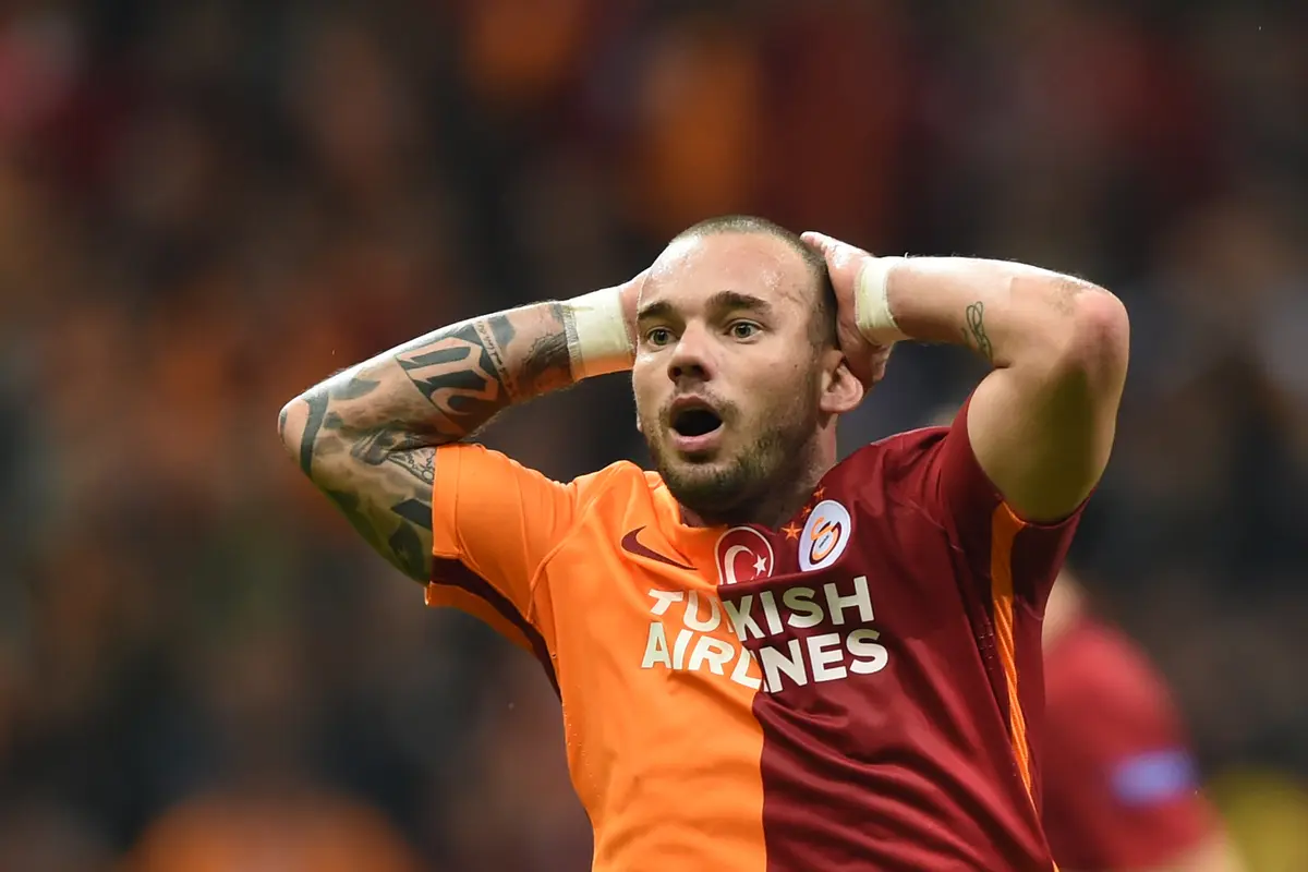 Juventus Lanjutkan Perburuan Sneijder