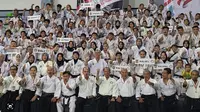 Ratusan karateka yang tergabung dalam Indonesian Traditional Karate Federation (INATKF) berlaga dalam Kejuaraan Nasional memperebutkan Piala Erick Thohir. (IStimewa)