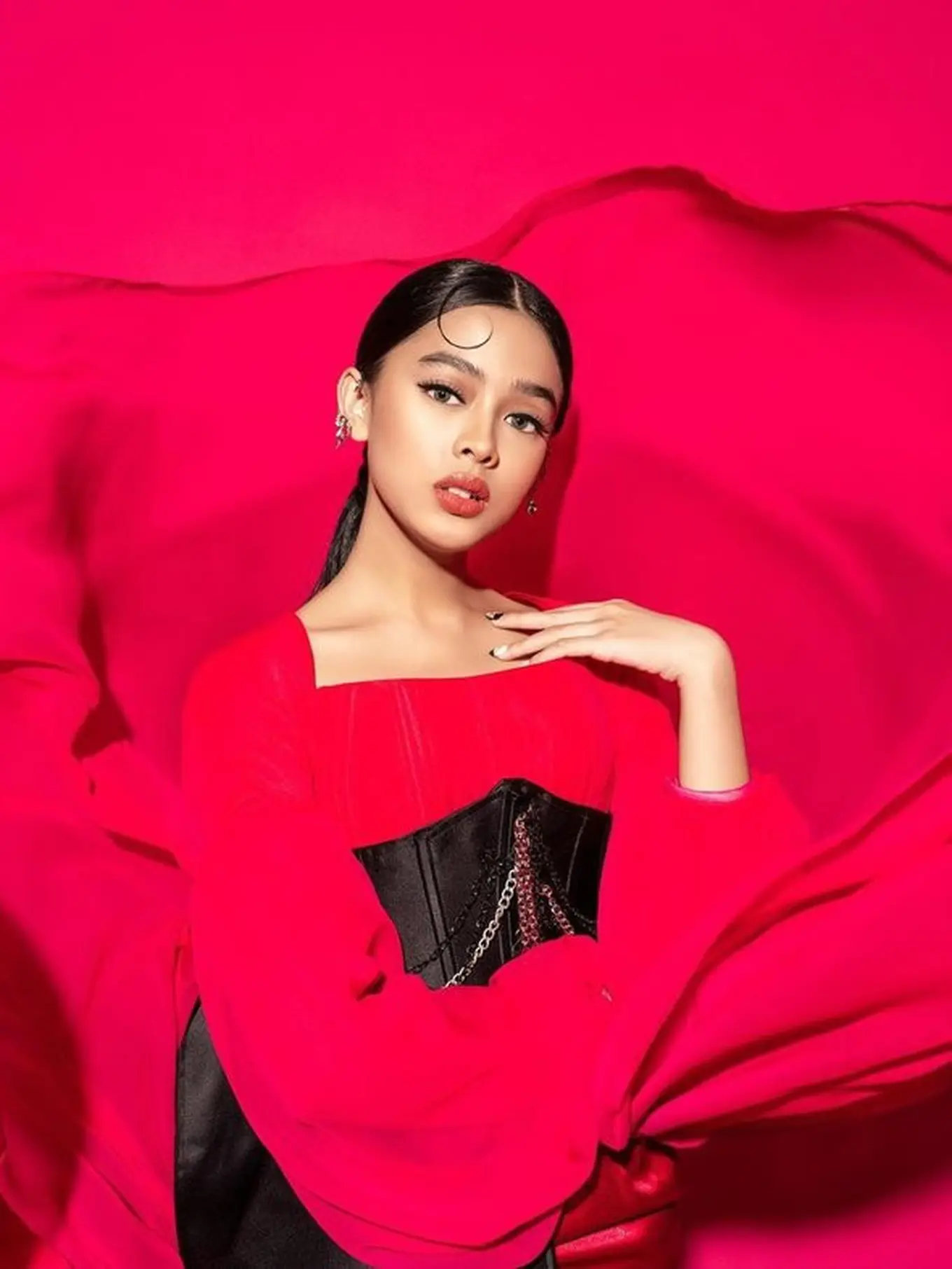 Kristen's TikTok Makeover: Aqeela Calista's Transformation