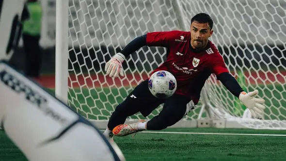 <p>Emil Audero Pamer Potret Latihan di Jakarta Jelang Laga Timnas Indonesia Vs Bahrain. (Dok: IG @emil_audero <a href="https://www.instagram.com/p/DHiJWZWJ9WY/?utm_source=ig_web_copy_link&amp;igsh=MzRlODBiNWFlZA==">https://www.instagram.com/p/DHiJWZWJ9WY/?utm_source=ig_web_copy_link&amp;igsh=MzRlODBiNWFlZA==</a>)</p>
