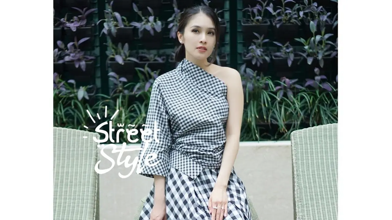[Bintang] Sandra Dewi