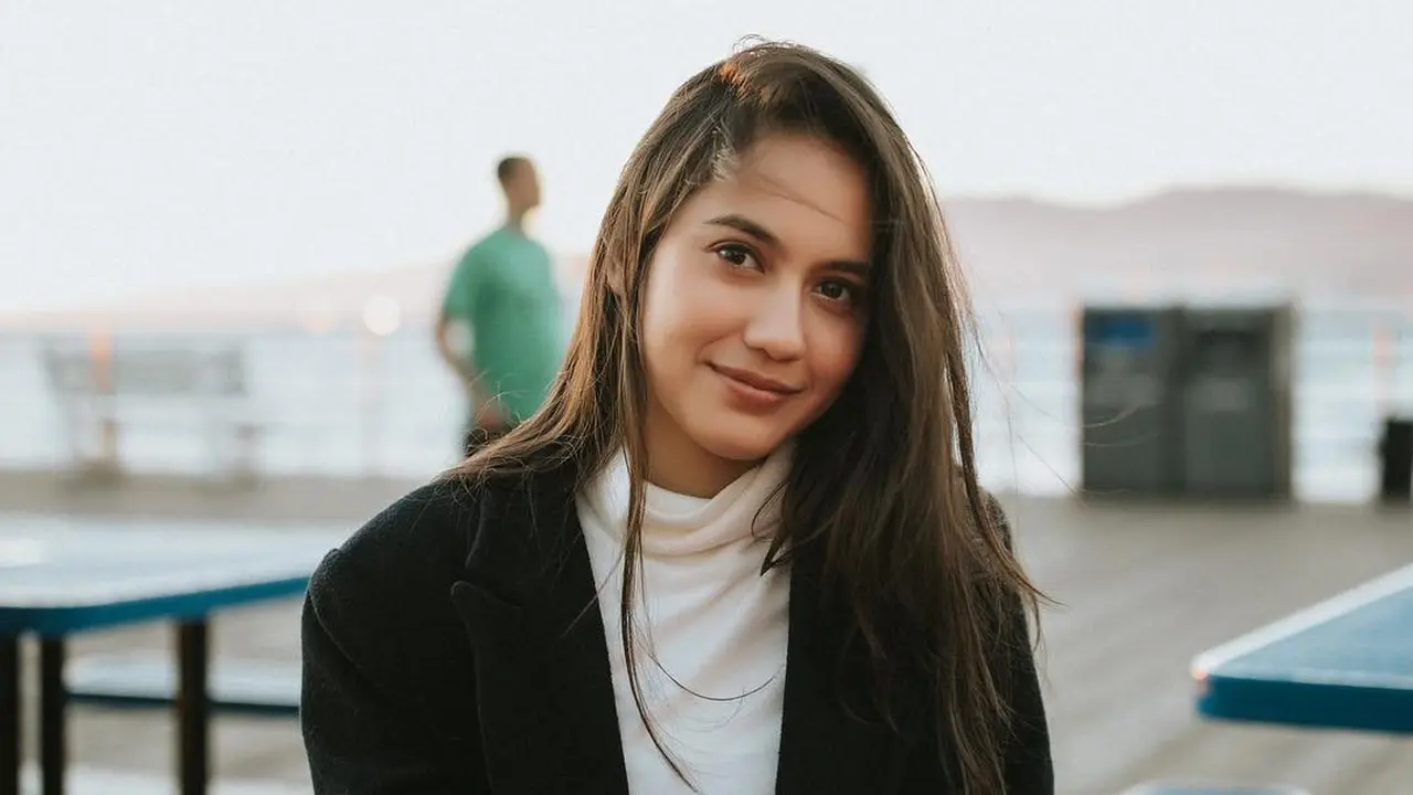 [Bintang] Pevita Pearce