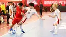 Namun, hingga laga usai Timnas Futsal Indonesia mampu mempertahankan keunggulan. Kemenangan ini menjadi sejarah tersendiri bagi dunia futsal Tanah Air. (Bola.com/Abdul Aziz)