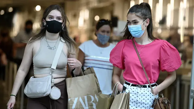 Inggris Rencanakan Lepas Masker