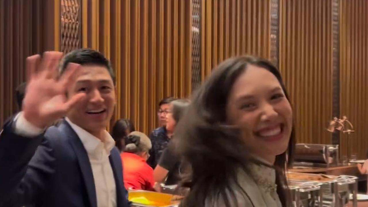 Kabar beredar bahwa Rio dan Athina sudah bertunangan