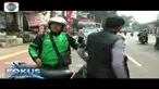 Kawanan ojek online yang tengah asyik mangkal di atas trotoar jalan, di kawasan Senayan, Jakpus, kabur berhamburan demi menghindari razia.