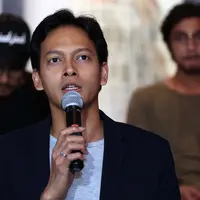 Mendekati hari persalinan sang istri, Fedi Nuril mengaku siap menjadi suami siaga. Fedi tak pernah berpikir panjang untuk mengabulkan permintaan sang istri menjelang proses melahirkannya. (Deki Prayoga/Bintang.com)