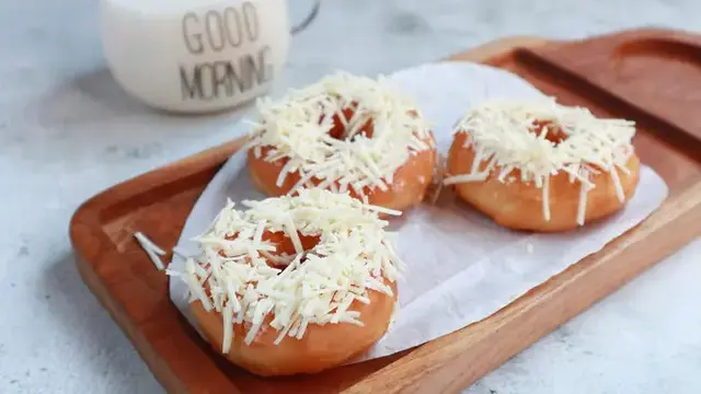 Ilustrasi donat keju/ Fimela (Shutterstock- Gina Pamungkas)