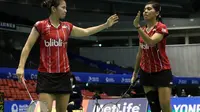 Ganda putri Indonesia Greysia Polii/Nitya Krishinda Maheswari lolos ke babak kedua Japan Open Super Series 2015 di Tokyo, Jepang, Rabu (9/9/2015). (Liputan6.com/Humas PP PBSI)