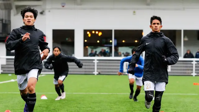Dua pemain Garuda Select, Muhammad Ilham dan Subhan Fajri.