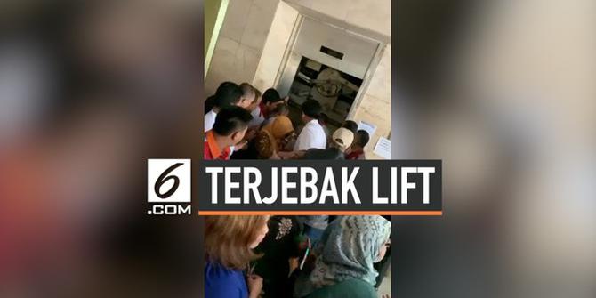 VIDEO: 12 Orang Terjebak di Dalam Lift Kantor Wali Kota Jaktim