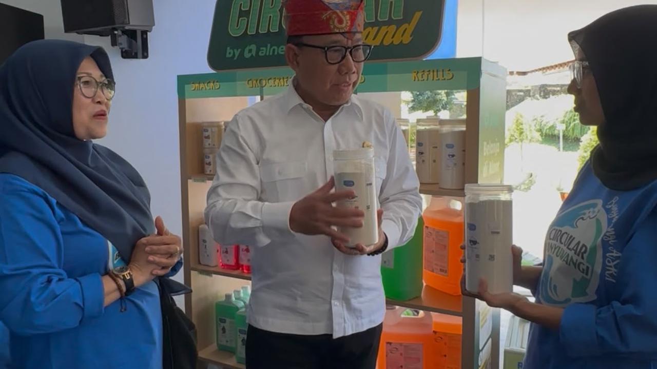 Banyuwangi Kembangkan Ekosistem Produk Guna Ulang untuk Kurangi Sampah dari Sumbernya