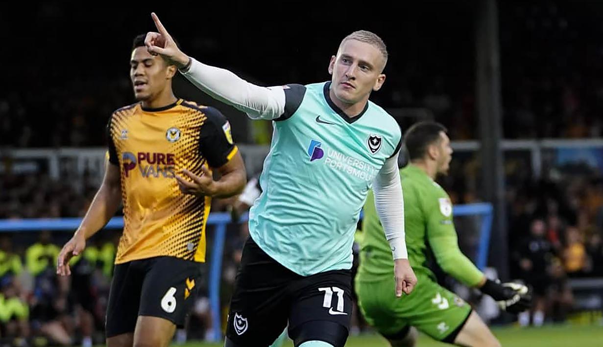 Selebrasi sayap kiri Portsmouth, Ronan Curtis setelah mencetak gol ke gawang Newport County pada laga putaran kedua Carabao Cup 2022/2023 di Rodney Parade, Newport (23/8/2022). Ronan Curtis total mencetak 3 gol dan 1 assist dari 2 penampilan. Portsmouth yang mulai berlaga dari putaran pertama harus terhenti langkahnya di putaran kedua setelah tumbang 2-3 dari Newport County. (portsmouth.co.uk)