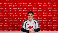 Momen Andoni Iraola saat diperkenalkan sebagai pemain Liverpool. (Liverpool)