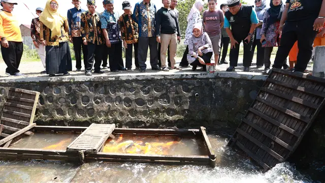 Bupati Ipuk Ngantor 3 Desa Kecamatan Glenmore, Fokus Benahi Infrastruktur dan Dukung Pertanian