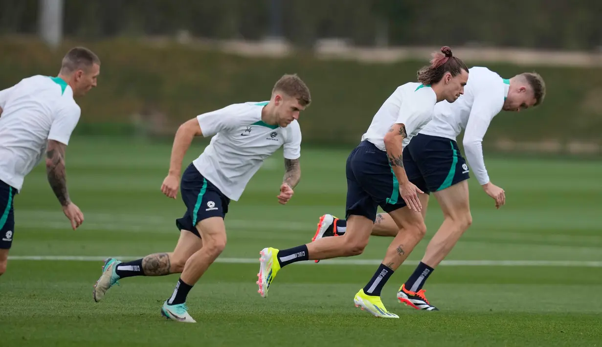 Australia bakal berhadapan dengan Timnas Indonesia di 16 besar Piala Asia 2023 di Stadion Jassim Bin Hamad, Doha, Qatar, Minggu (28/1/2024) pukul 18.30 WIB. (AP Photo/Thanassis Stavrakis)
