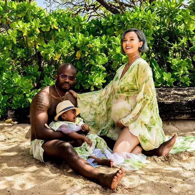 7 Potret Maternity Shoot Kimmy Jayanti Saat Hamil Anak Kedua, Tampil Anggun
