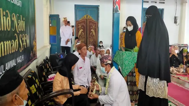 Keraton Kasepuhan Cirebon Kini Punya 3 Sultan
