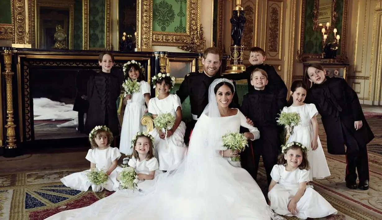 Ini dia foto official saat Puteri Charlotte jadi braidsmaid di pernikahan Meghan Markle! (instagram/kensingtonroyal)