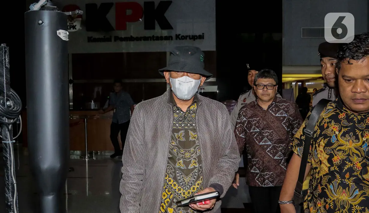 Sekitar tujuh jam, Pius Lustrilanang diperiksa penyidik KPK. (Liputan6.com/Angga Yuniar)