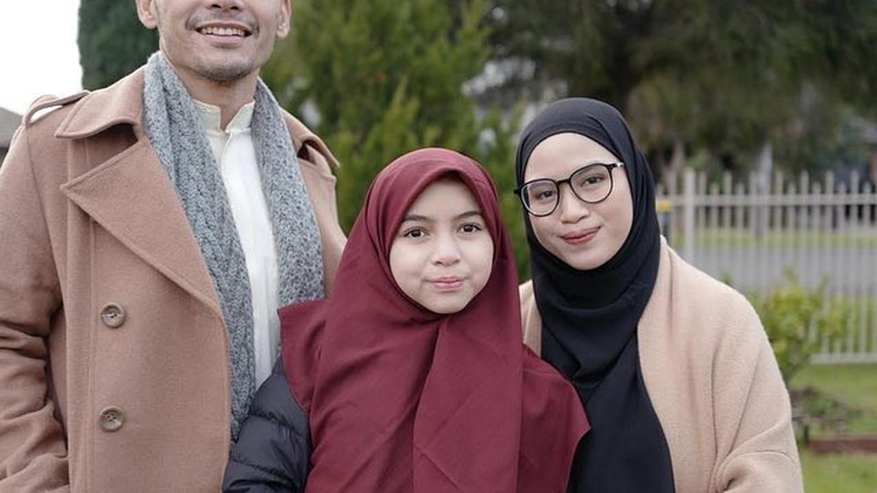 8 Potret Hangat Sienna Anak Marshanda Bareng Ibu Sambungnya, Akrab bak Bestie - Wajahnya Makin Mirip