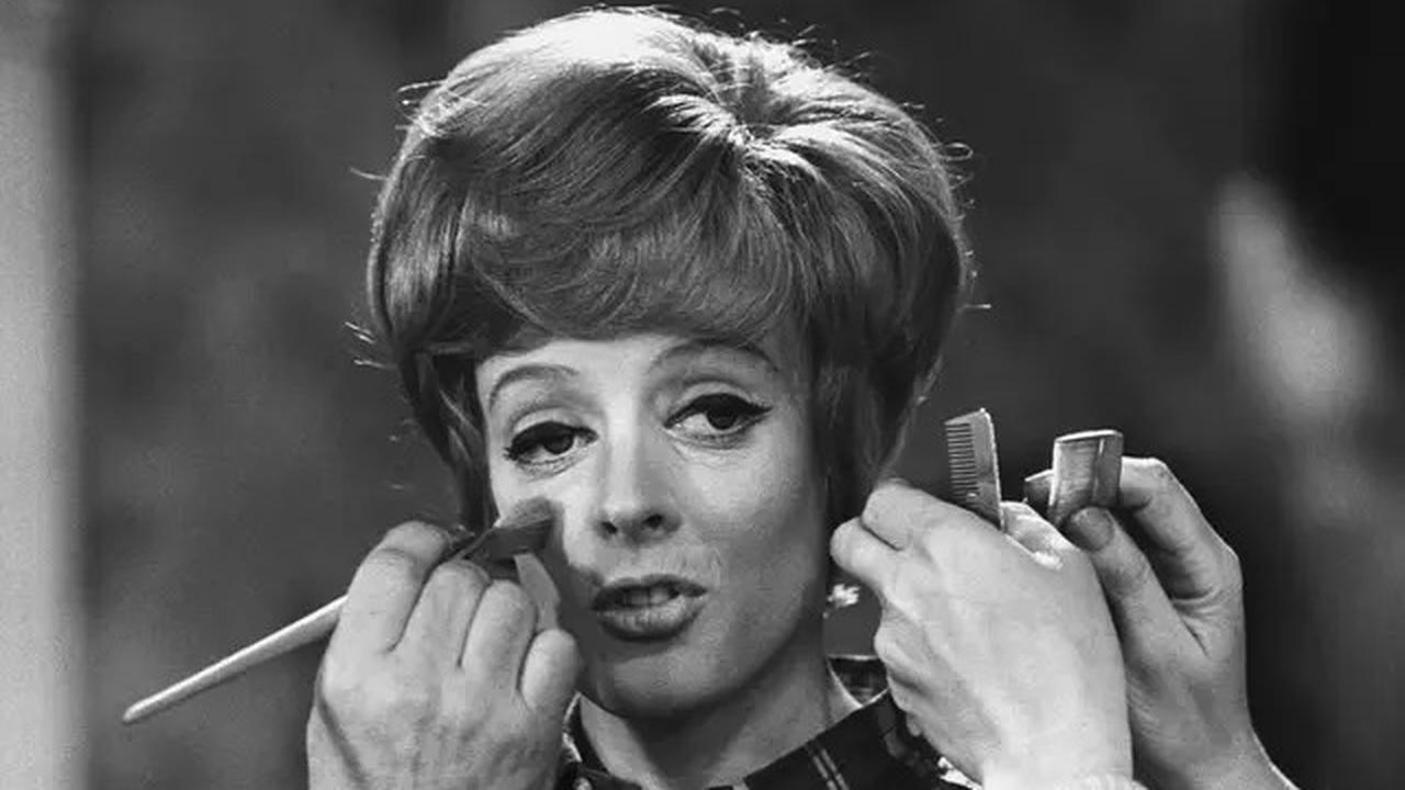Maggie Smith Meninggal Dunia, Daniel Radcliffe Bagikan Memori Konyol Masa Kecilnya dengan Mendiang