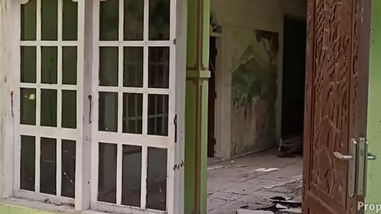 Potret Rumah Mewah Diduga Milik Kasino Warkop