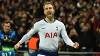 2. Christian Eriksen (Tottenham Totspur) - Dikabarkan Tottenham membandrol harga 70 juta pound untuk Eriksen untuk bisa dilabuhkan Manchester United ke Old Trafford. (Photo by Glyn Kirk / AFP)